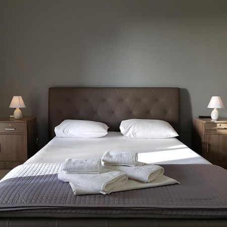 Valentina Apartments 파포스 외부 사진