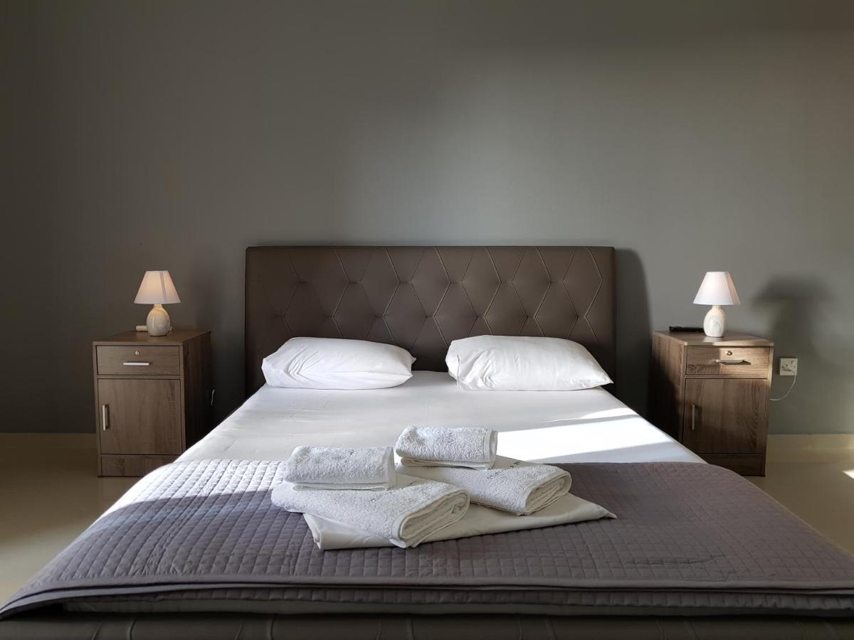 Valentina Apartments 파포스 외부 사진