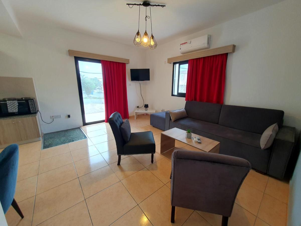 Valentina Apartments 파포스 외부 사진
