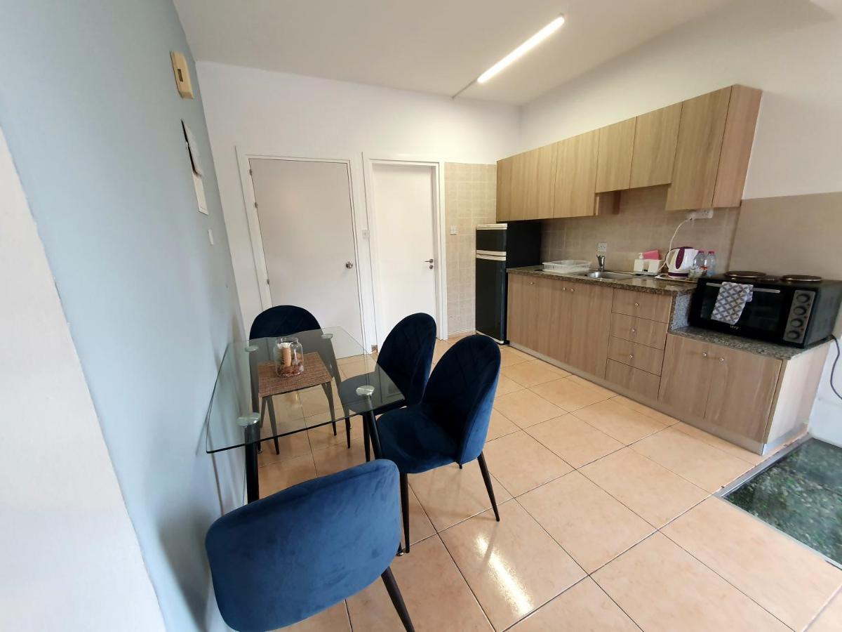 Valentina Apartments 파포스 외부 사진
