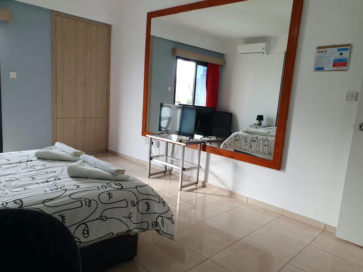 Valentina Apartments 파포스 외부 사진
