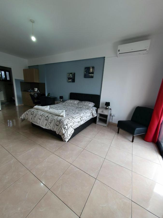 Valentina Apartments 파포스 외부 사진