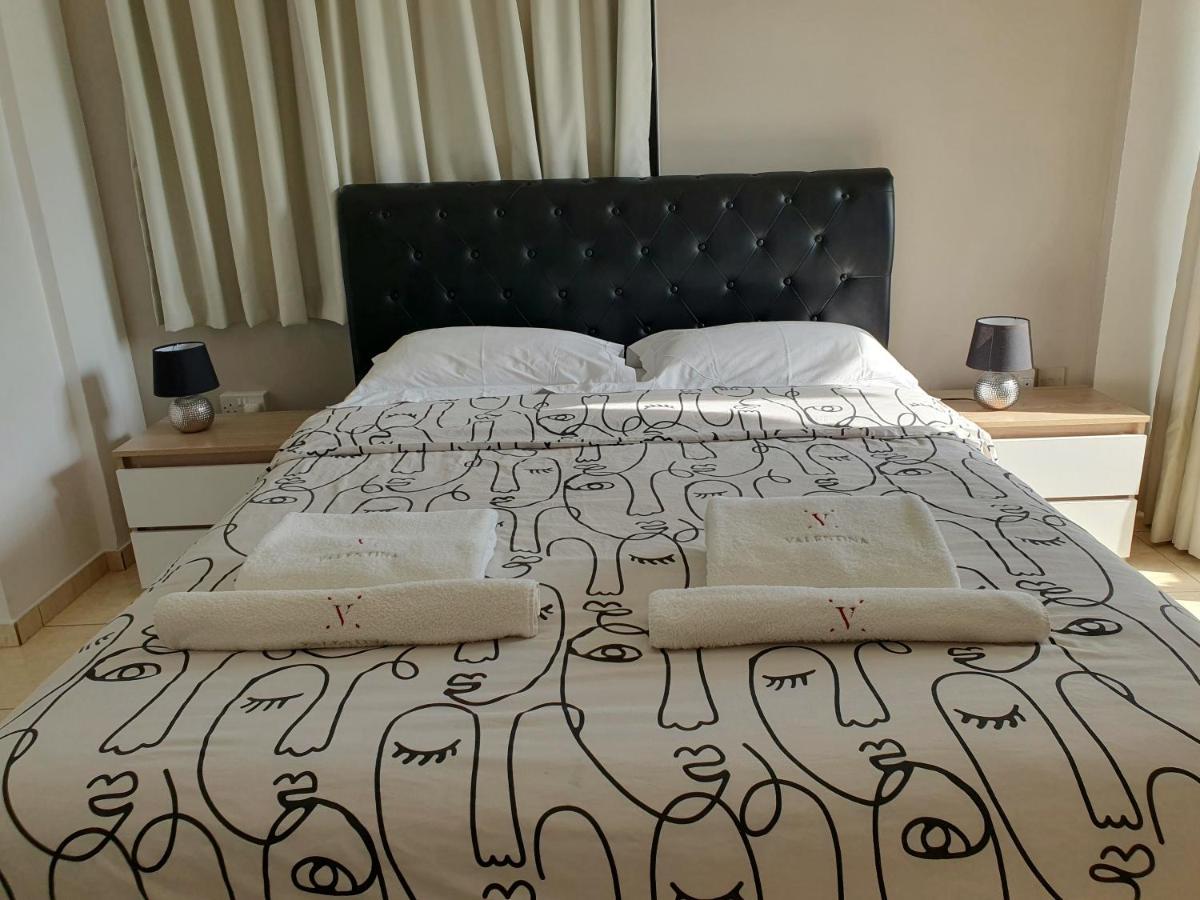 Valentina Apartments 파포스 외부 사진